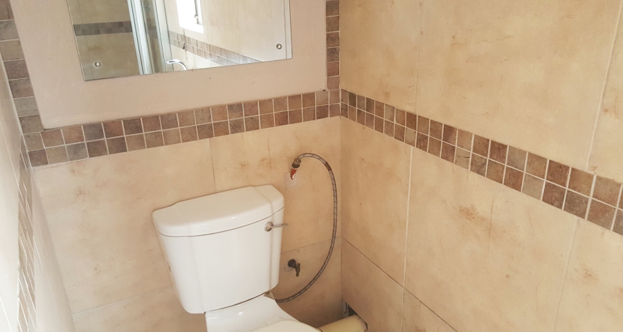 To Let 1 Bedroom Property for Rent in Wetton Western Cape